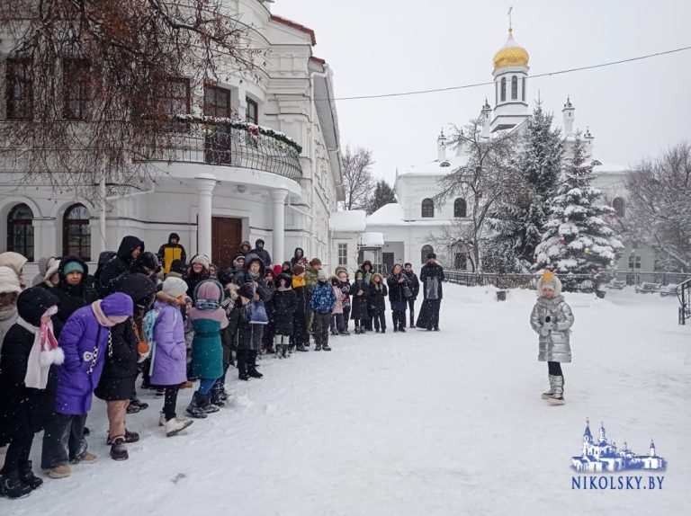 Благотворительное рождественское мероприятие для учащихся средних школ мн-на Сельмаш